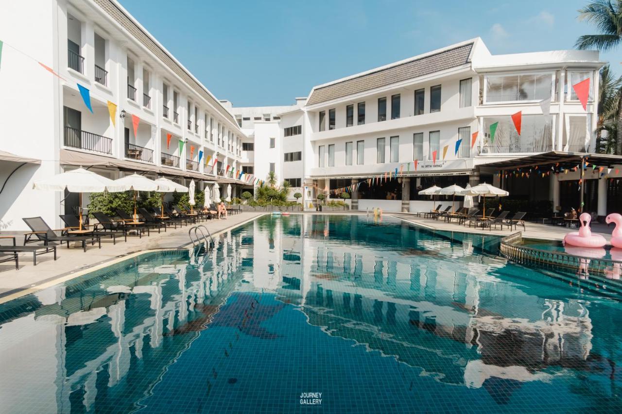Sawaddi Patong Resort & Spa By Tolani - Sha Extra Plus Dış mekan fotoğraf